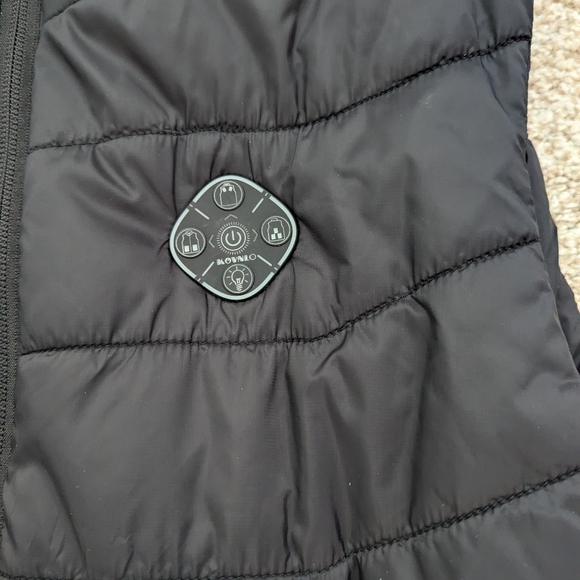 NWOT Women's Heated Vest, size M (no battery included) - Picture 3 of 7